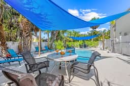 Holmes Bungalow - 304A