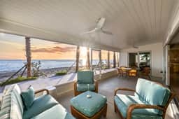 Ibis Cottage - 7700B
