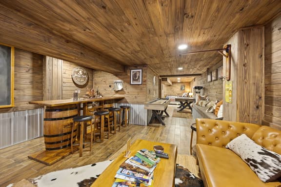 Bigfoots Lodge by the Lake - 514